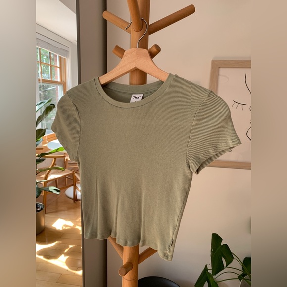 TNA Cropped Rib Tshirt - Picture 2 of 2